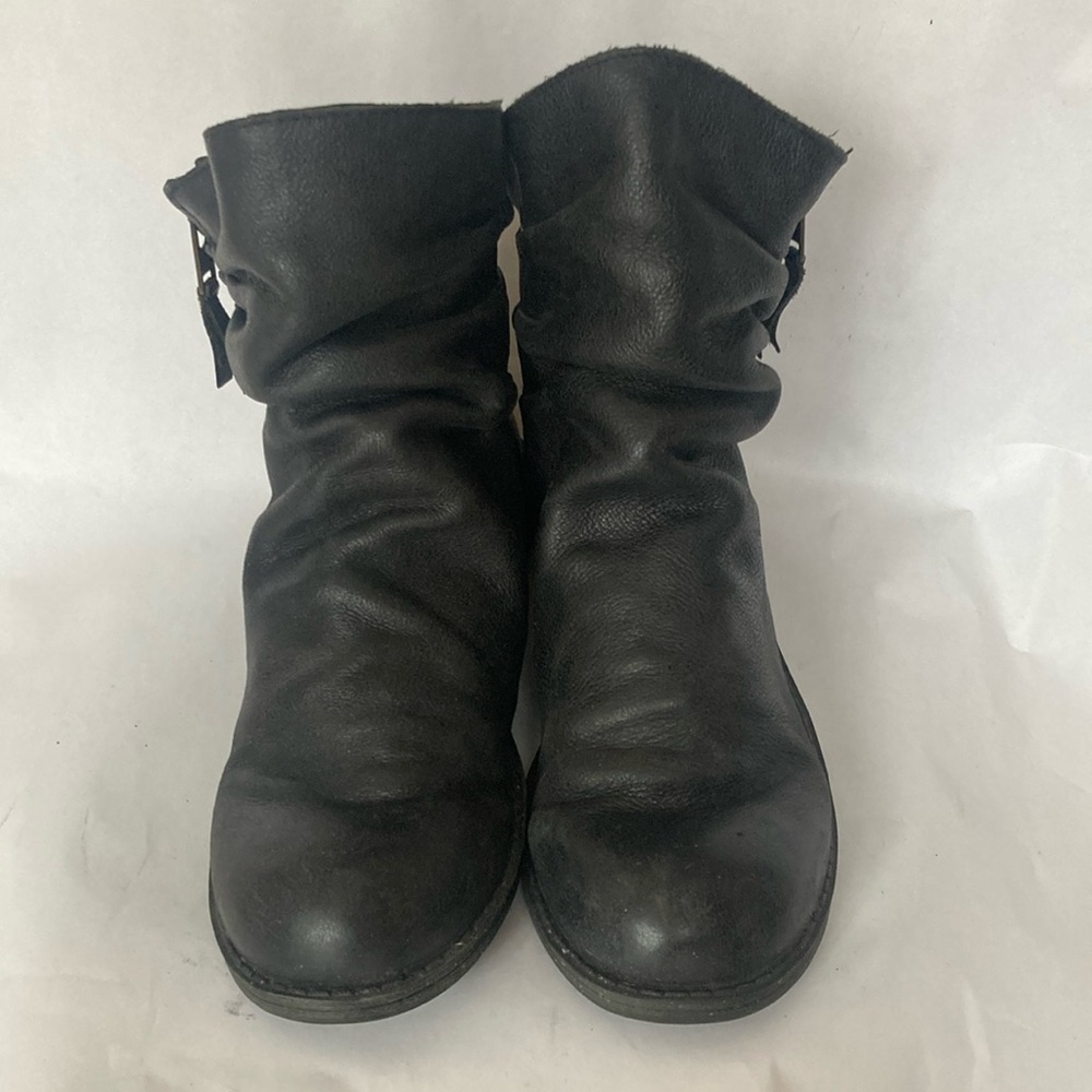 Steve Madden Black Leather Ankle Boots Women size 9